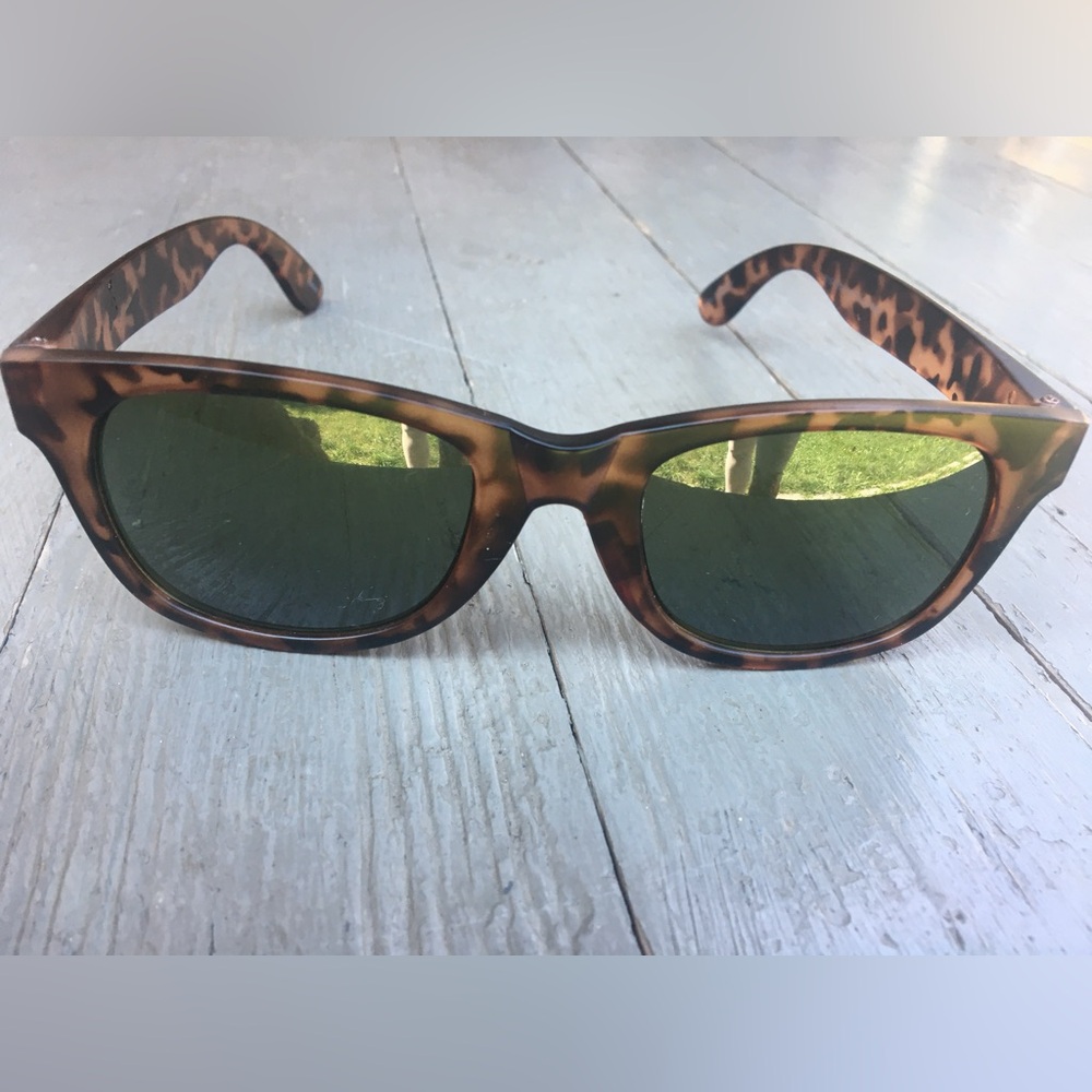 Icon Eyewear Brown Women’s Sunglasses